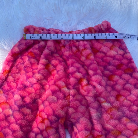 L.O.L. Surprise! Fleece Joggers & Sweatshirt Set - Picture 8 of 14